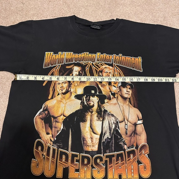 WWE Superstars T-Shirt from the 2000’s - Picture 5 of 9